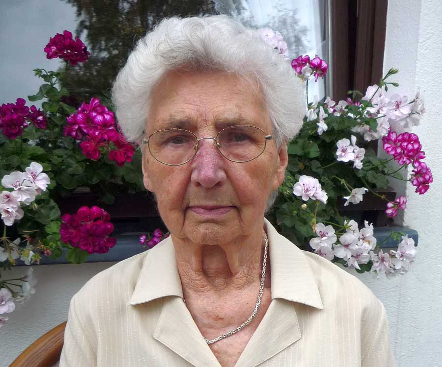 Agnes Schmitt feiert ihren 90. Geburtstag